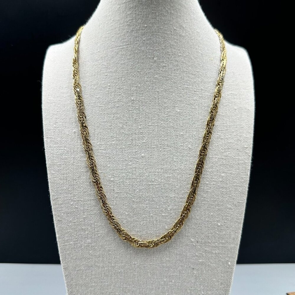 Vintage Gold Tone Twisted Rope Chain Necklace Classic Layering Piece Statement